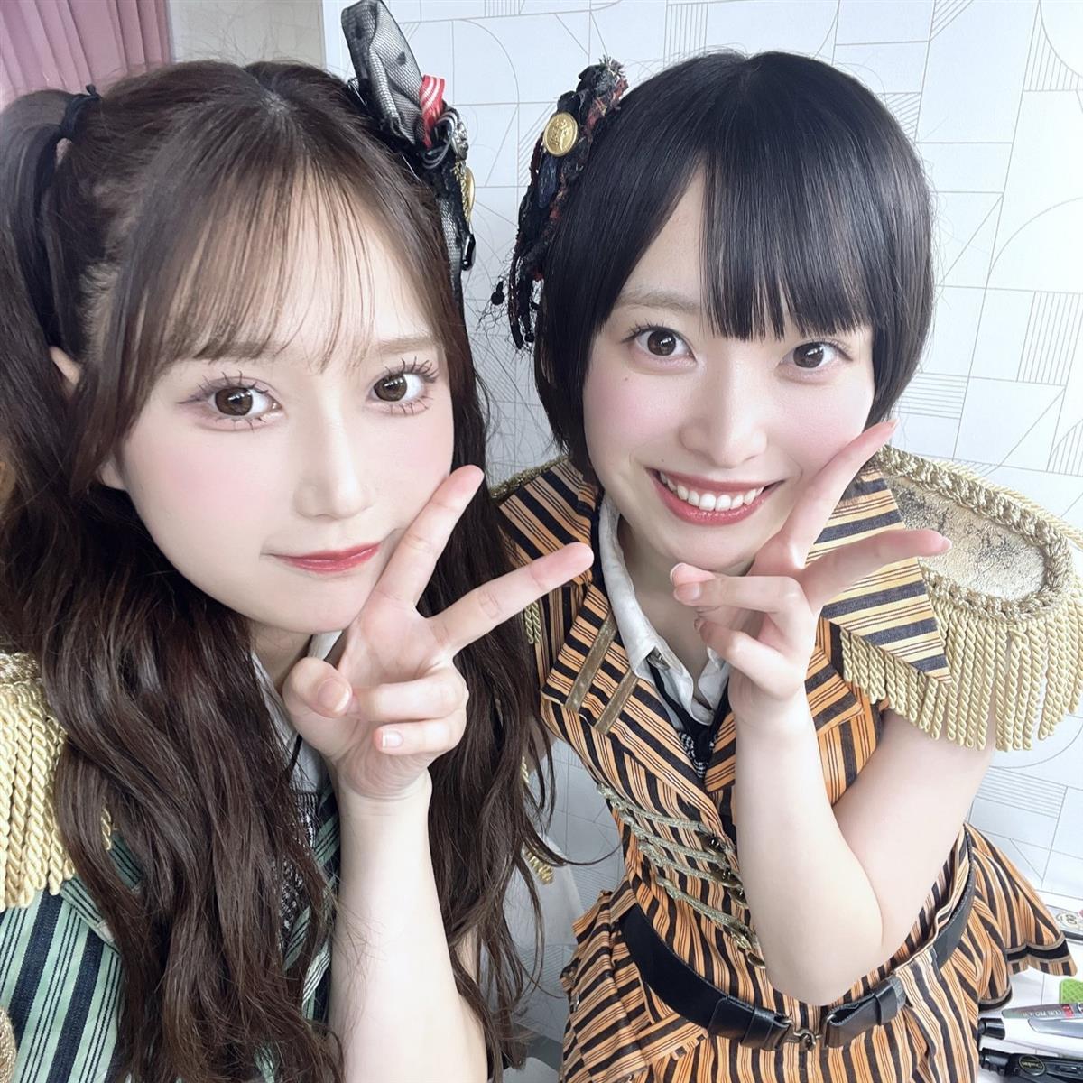 鈴木くるみ(左)と坂川陽香