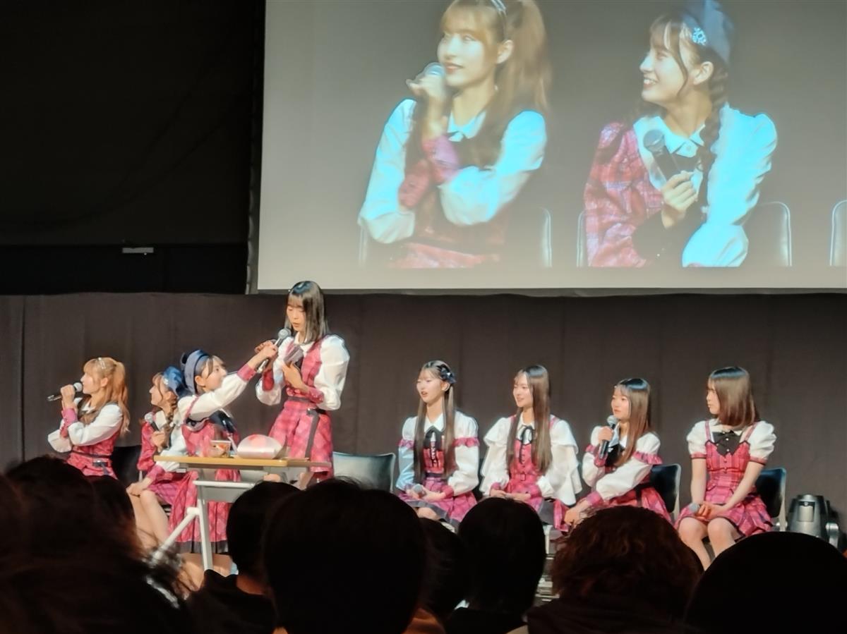新井彩永さんの食レポ