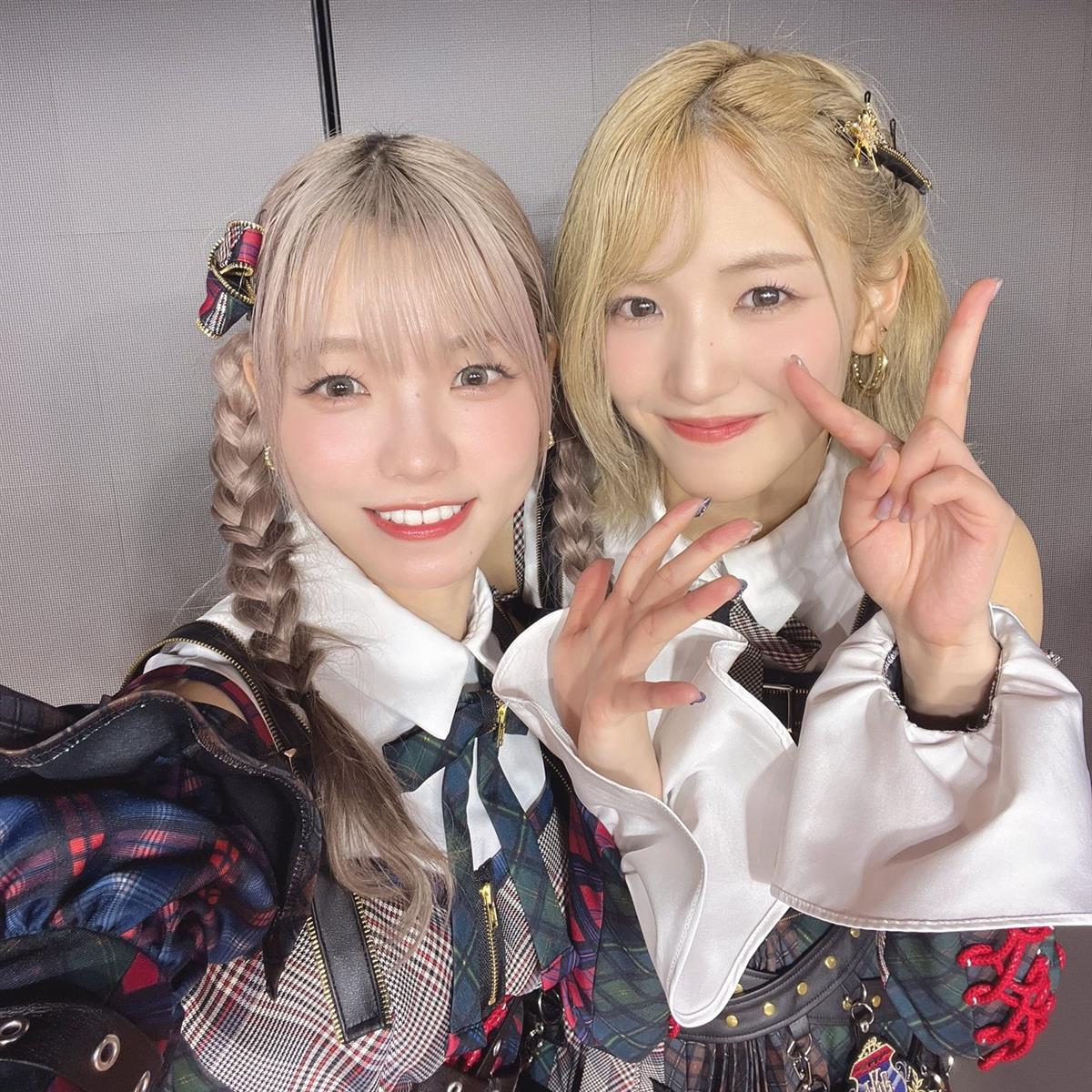 髙橋彩音(左)と下尾みう