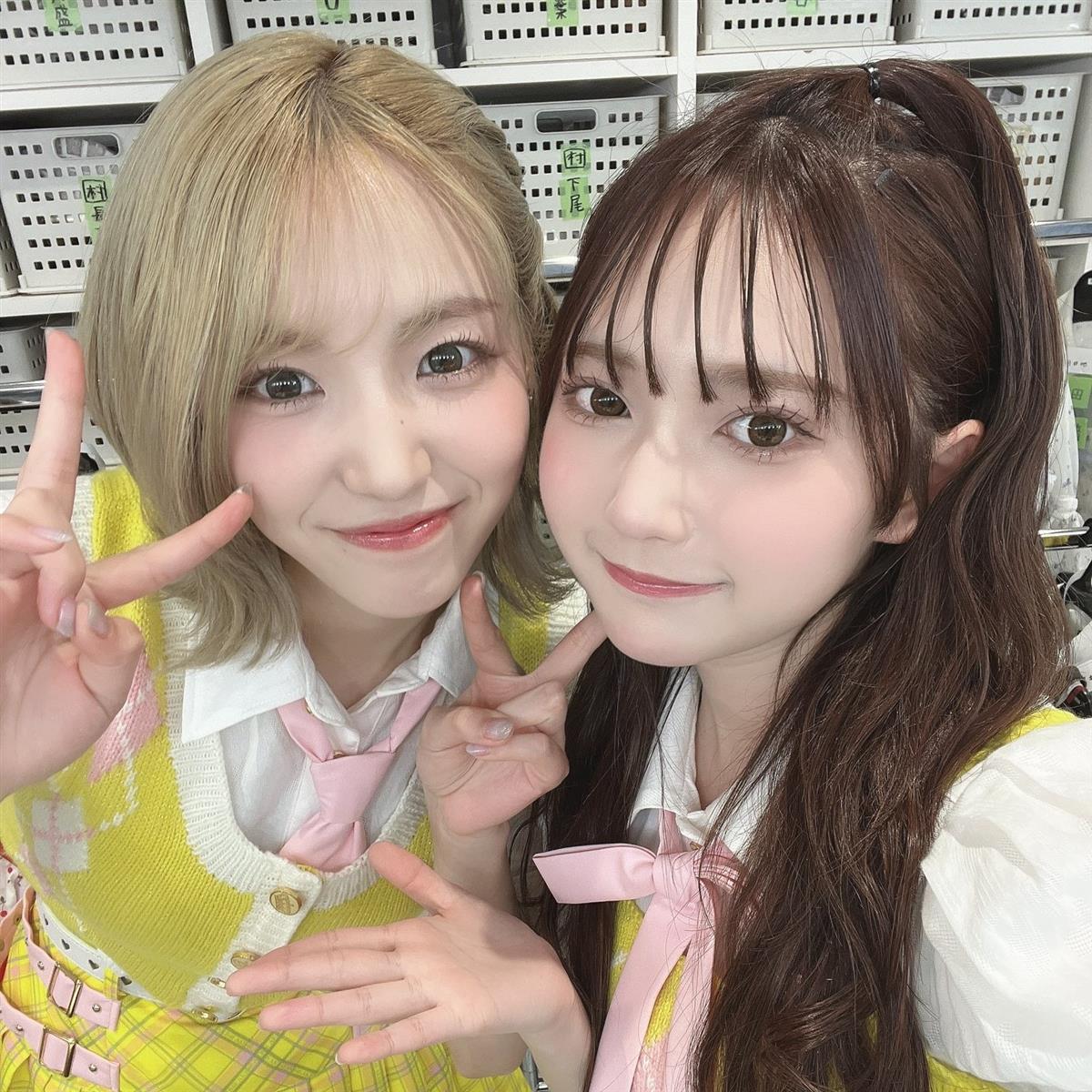 下尾みう(左)と鈴木くるみ