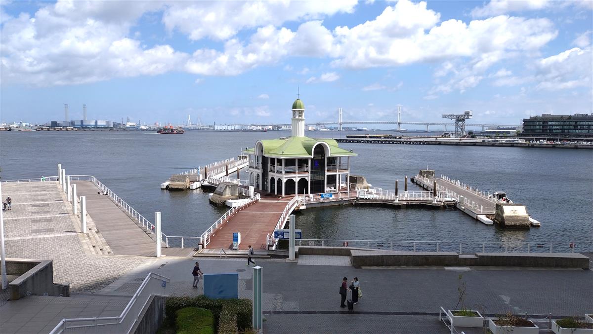 みなとみらい ぷかり桟橋