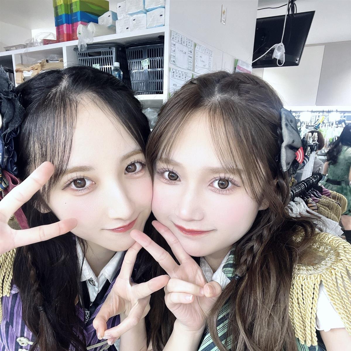 鈴木くるみ(右)と長友彩海