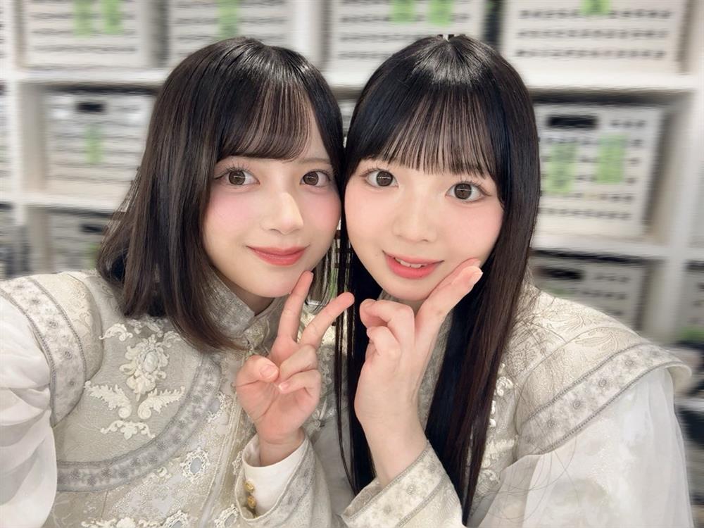 川村結衣(左)と大賀彩姫 川村結衣(左)と大賀彩姫